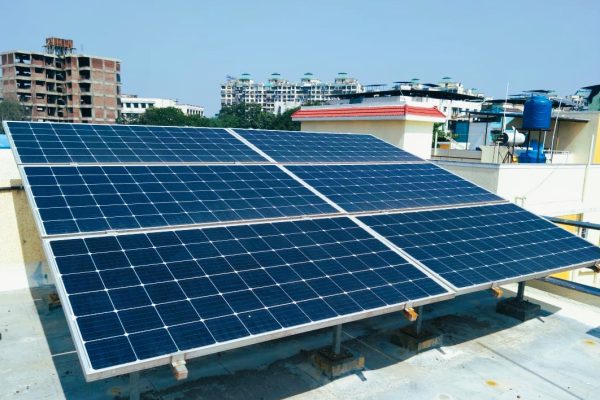 Individual Homes SubPage Cover Image residential rooftop solar installation